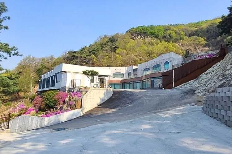 연천봉안당